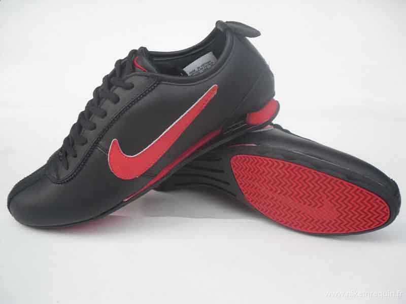 Hommes Nike Shox R2 noir rouge (2)